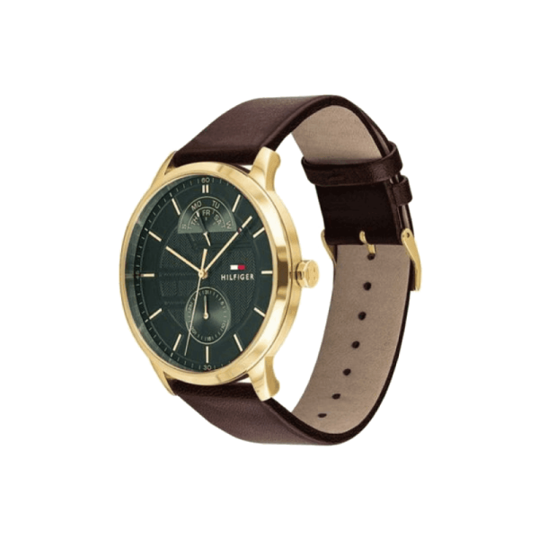 TOM-1791607-02
