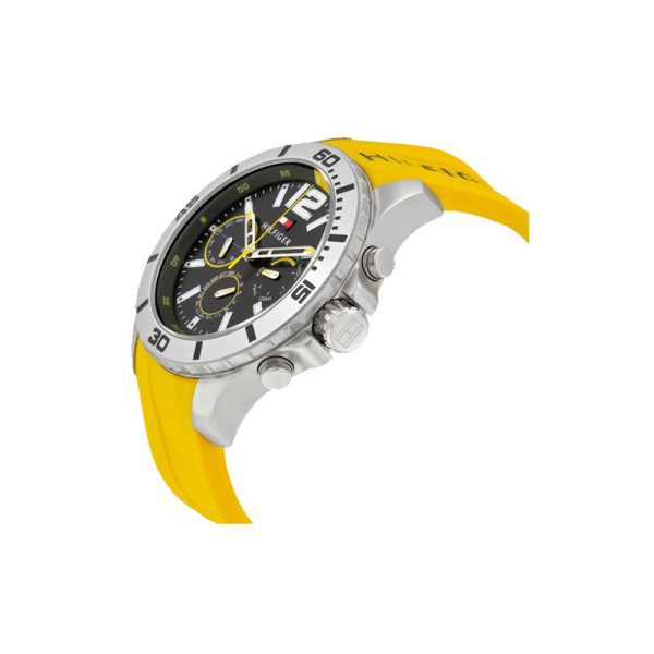 TOM-1791144-02