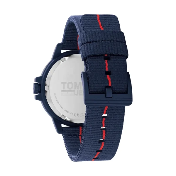 tom-1791997