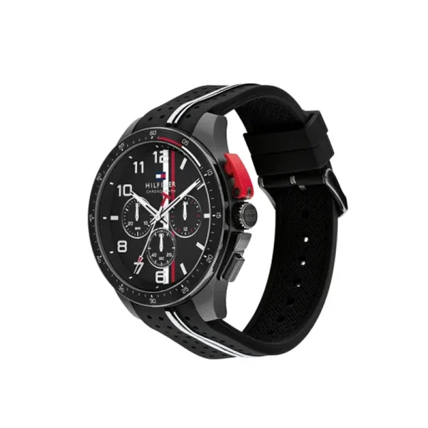 tom-1792168